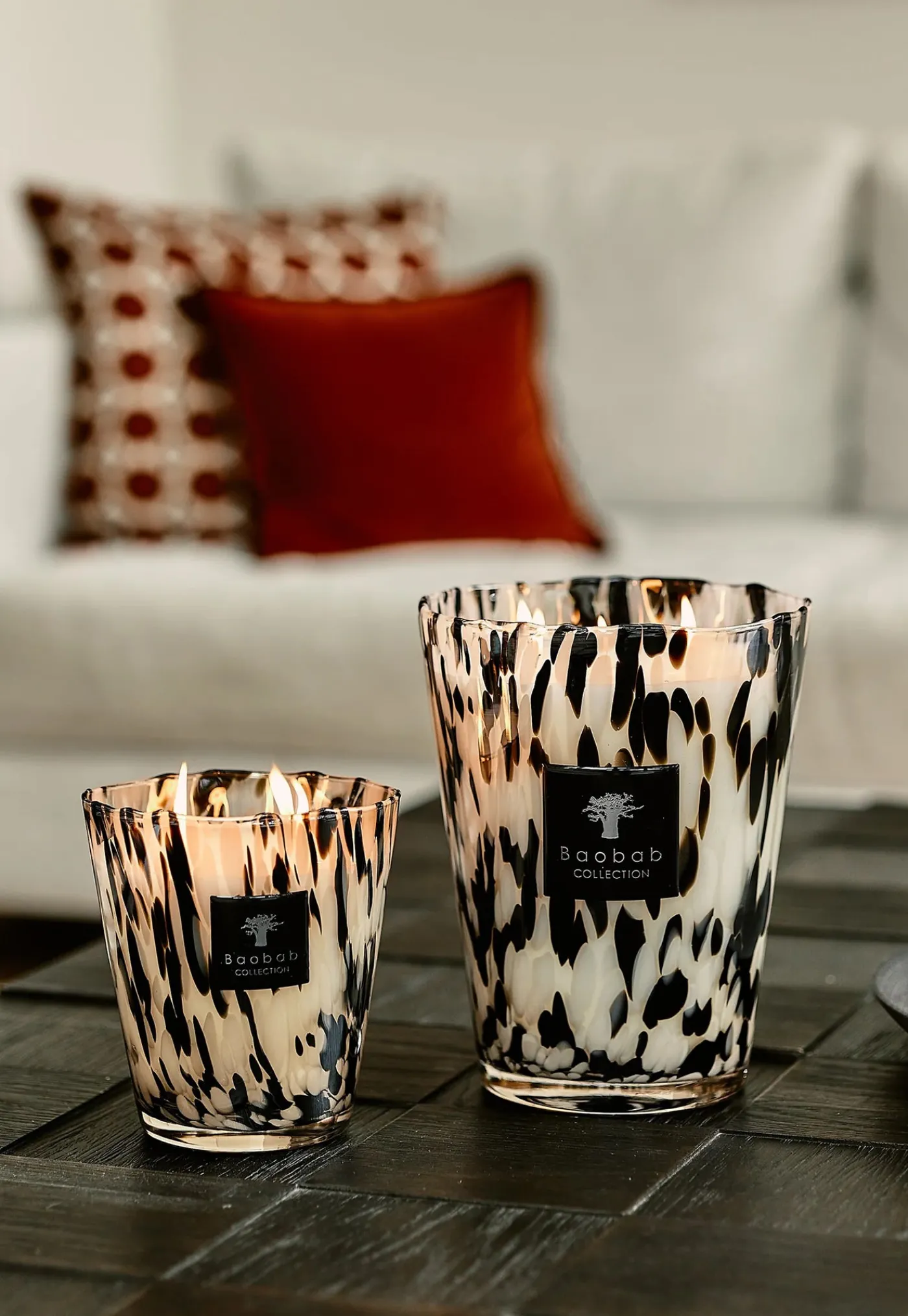 black_pearls_scented_cand_2.webp Hot Black Pearls Scented Candle Candles