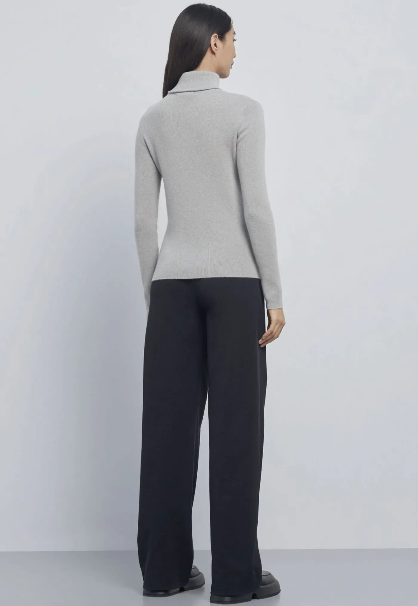 cashmere_turtleneck__grey_3.webp Online Cashmere Turtleneck - Grey Women Tops & Tees | Knitwear