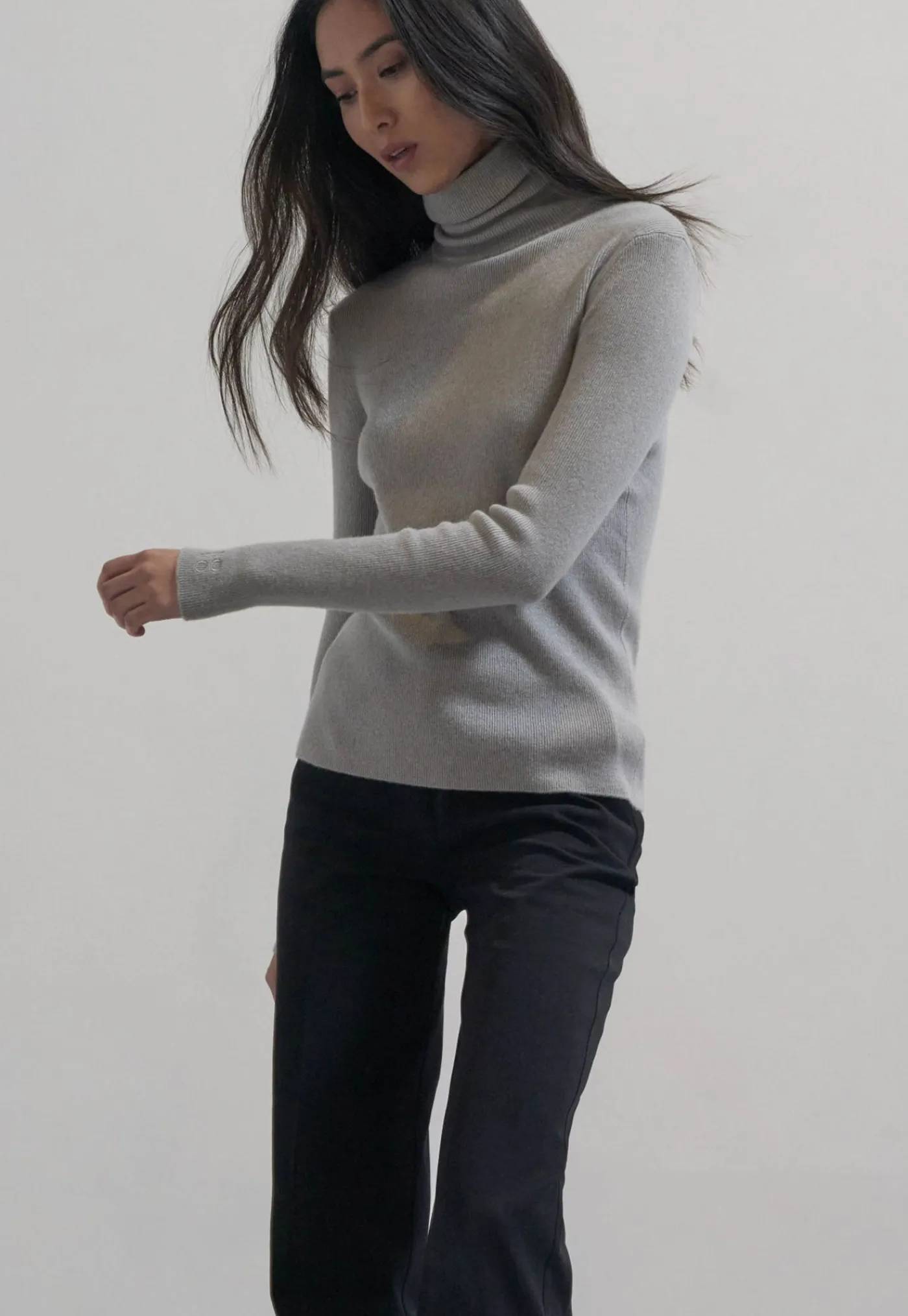 cashmere_turtleneck__grey_4.webp Online Cashmere Turtleneck - Grey Women Tops & Tees | Knitwear