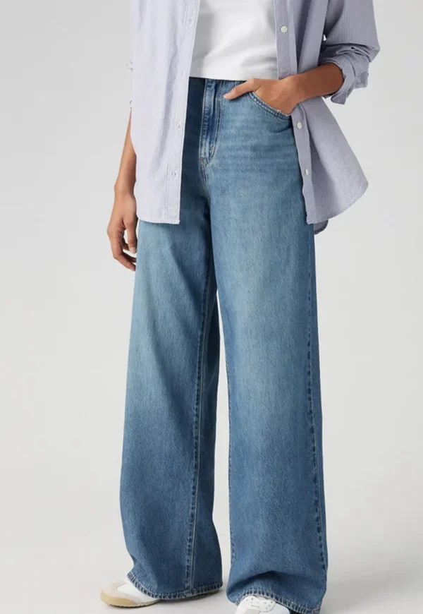 Clearance Cinch Baggy Jeans - Chasing Dreams Women Denim