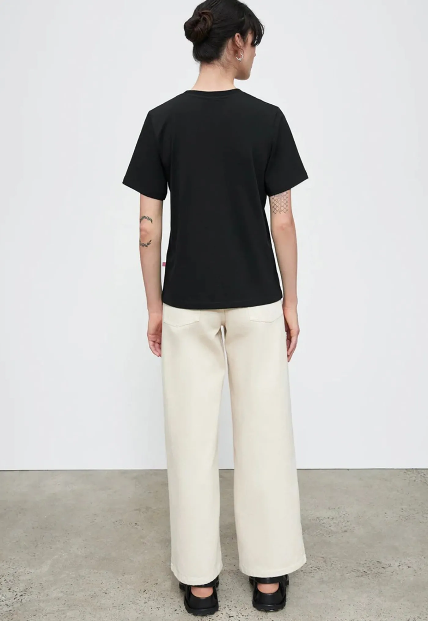 classic_tee__black_5.webp Discount Classic Tee - Black Women Tops & Tees