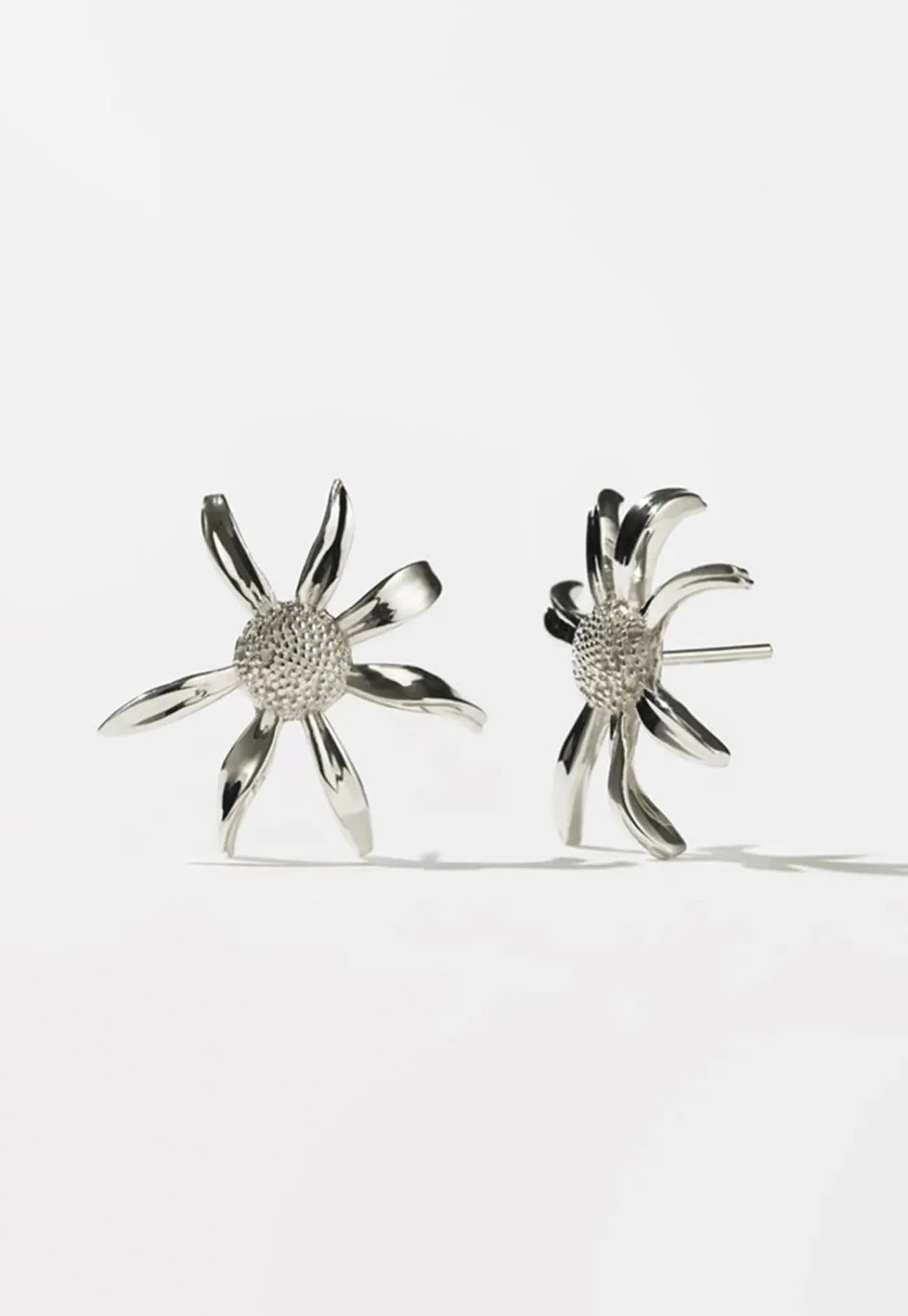 daisy_earrings_medium_1.webp Sale Daisy Earrings Medium Women Jewellery | Jewellery