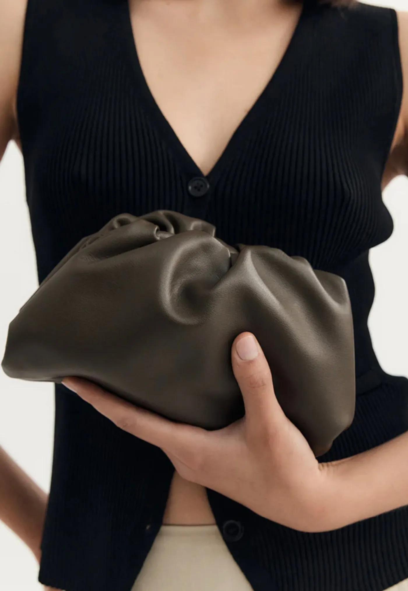 dumpling_bag__army_2.webp Outlet Dumpling Bag - Army Women Bags | Bags