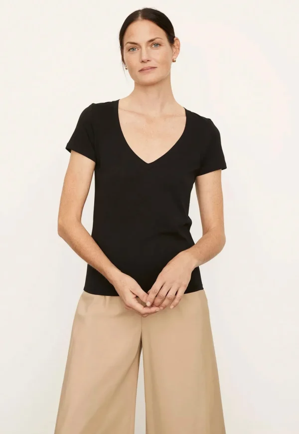 Fashion Essential V-Neck - Black Women Tops & Tees
