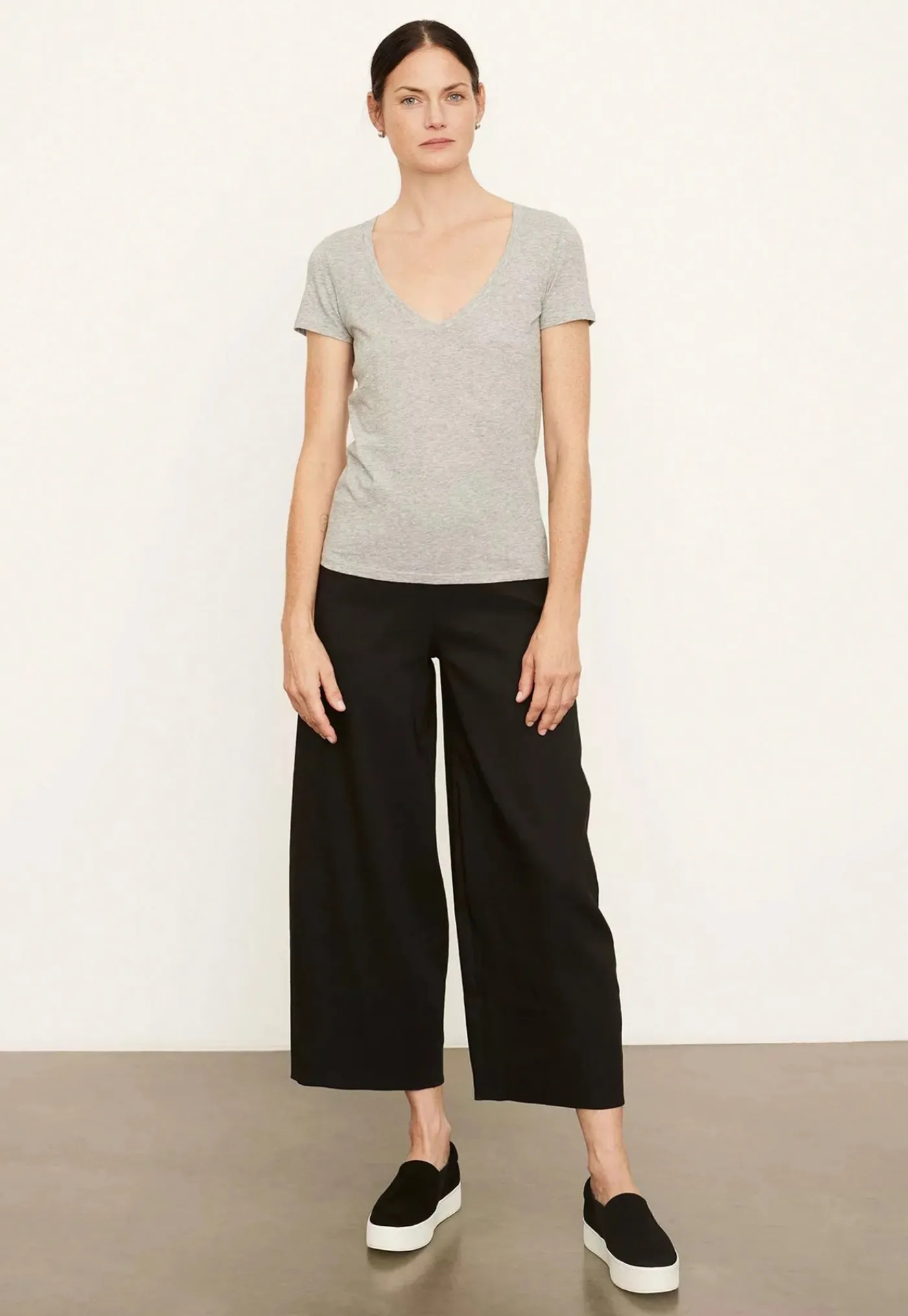 essential_vneck__grey_2.webp Online Essential V-Neck - Grey Women Tops & Tees