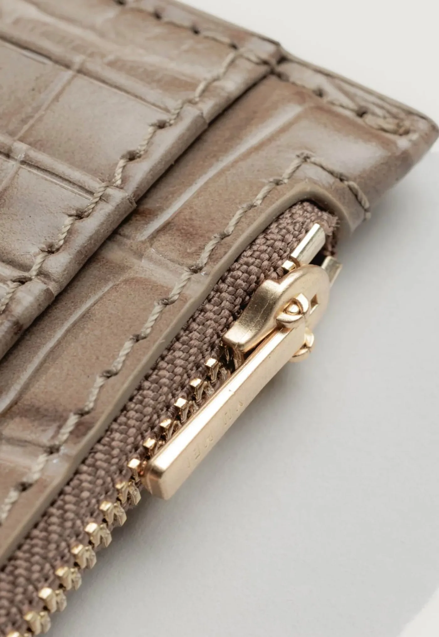 frank_cardholder__dune_cr_3.webp Sale Frank Cardholder - Dune Croc Women Wallets & Card Files | Bags