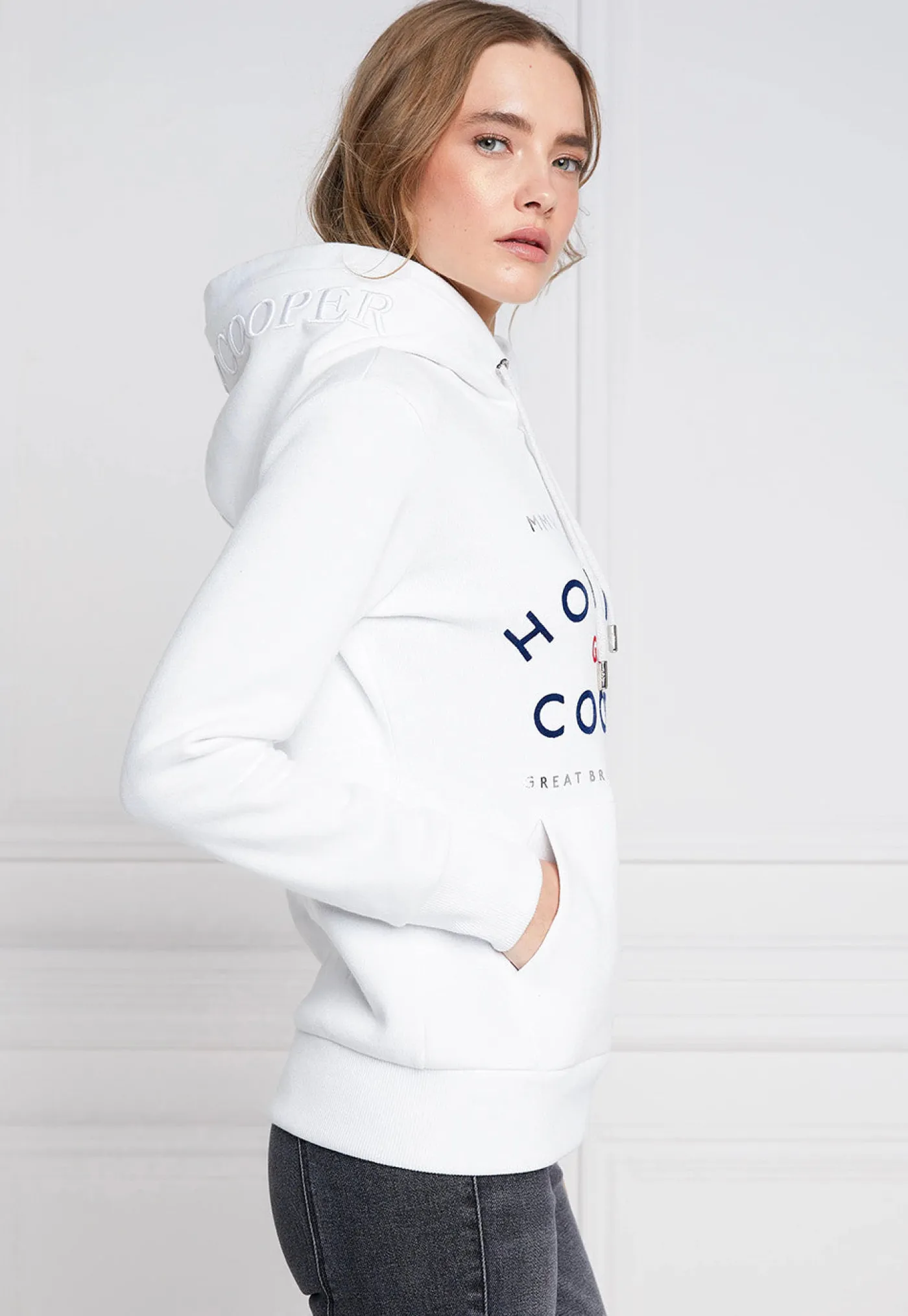 gbe_flock_logo_hoodie__op_2.webp Sale GBE Flock Logo Hoodie - Optic White Women Sweaters & Hoodies