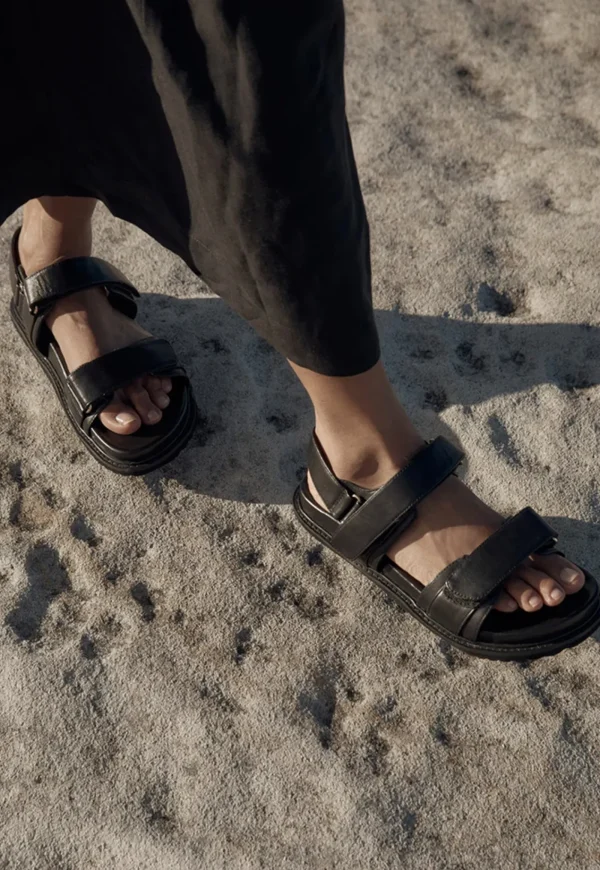 Online Isla Sandal - Black Women Footwear | Slides & Sandals