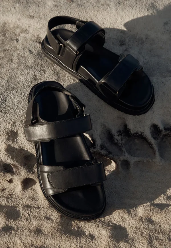 Online Isla Sandal - Black Women Footwear | Slides & Sandals
