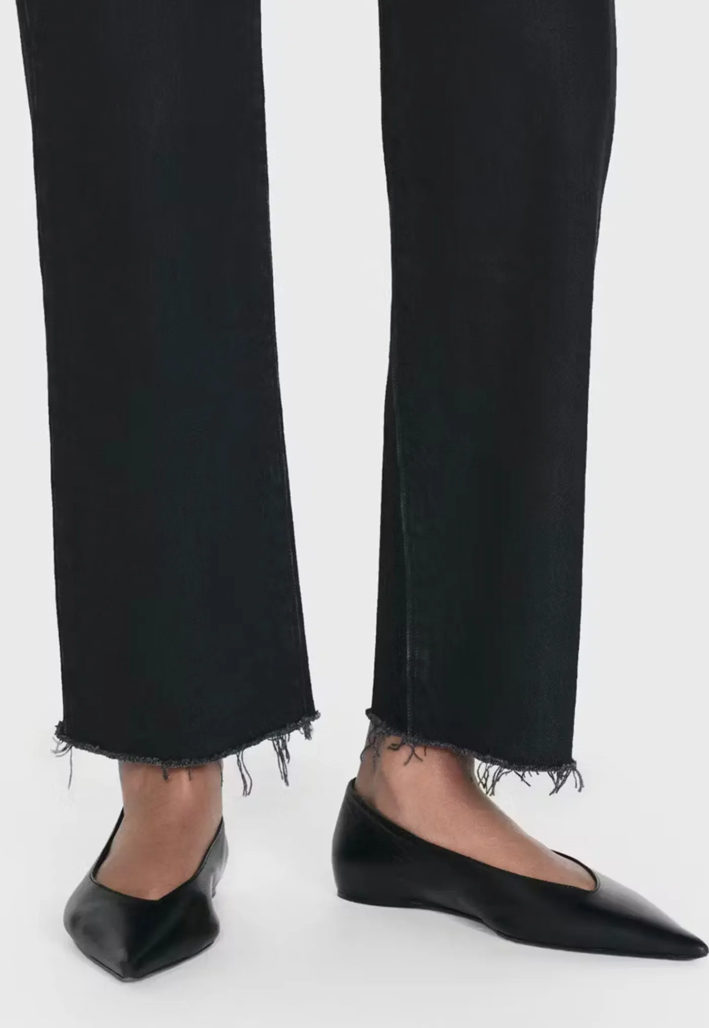 le_jane_crop_raw_fray__bl_4.webp Best Le Jane Crop Raw Fray - Black Women Denim