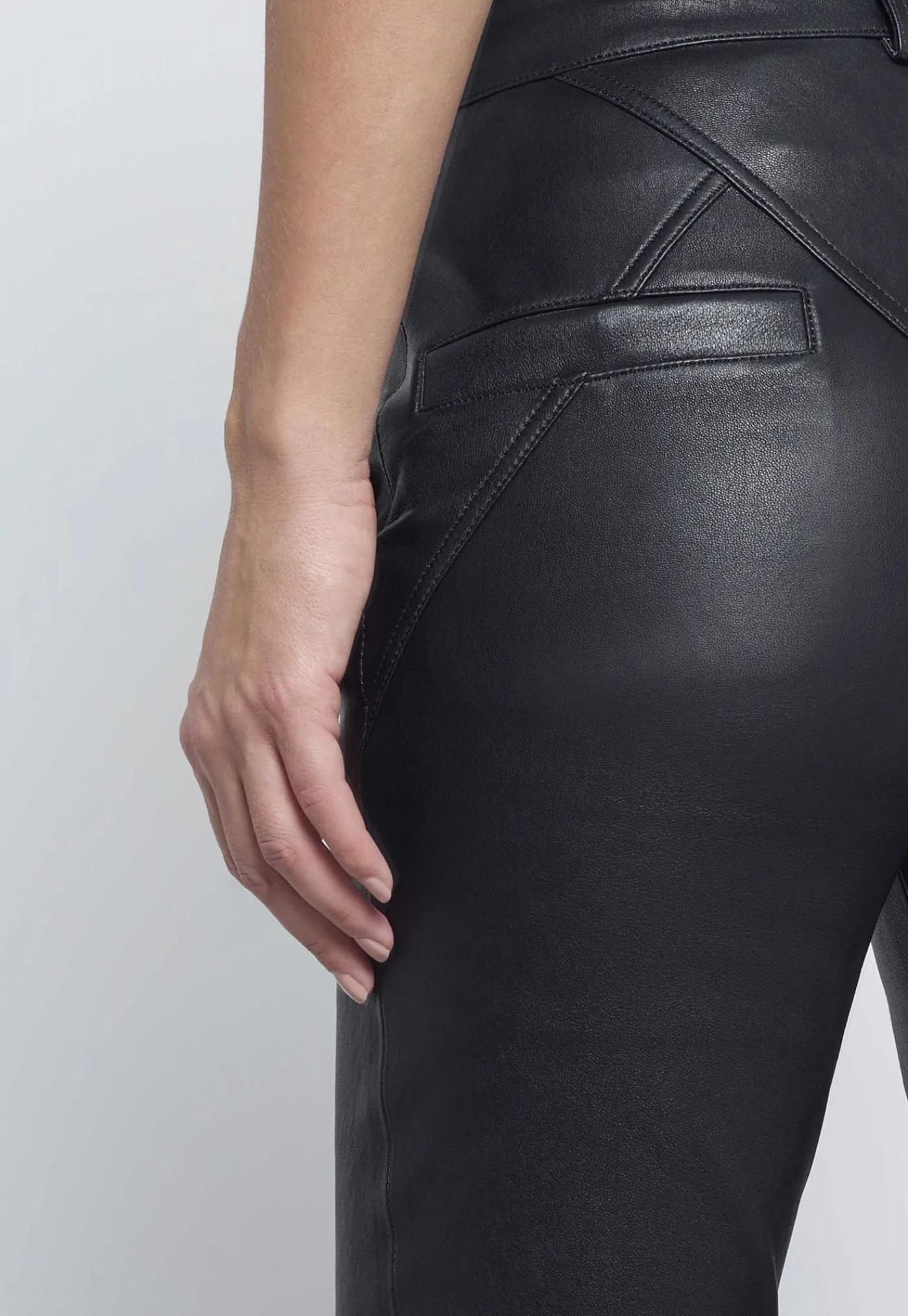 leather_pants__black_4.webp Fashion Leather Pants - Black Women Pants