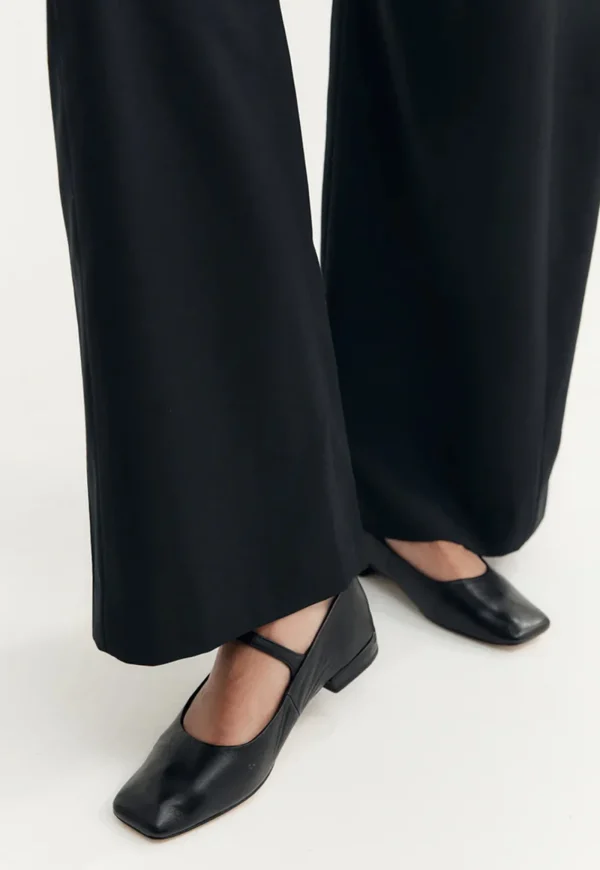 Clearance Madi Flat - Black Women Footwear | Flats