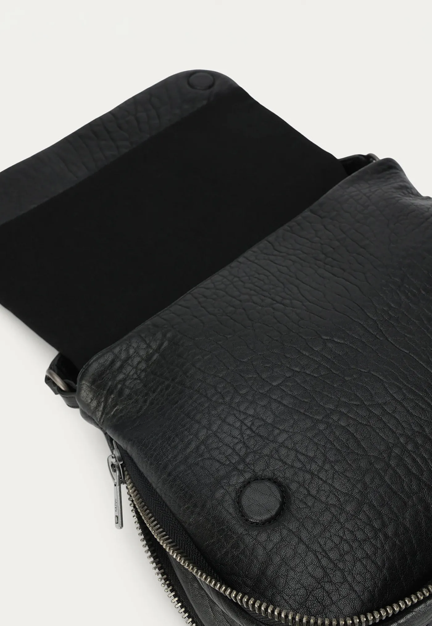 mr_caiman__gunmetal_black_5.webp Fashion Mr Caiman - Gunmetal Black Bulle Women Bags | Bags