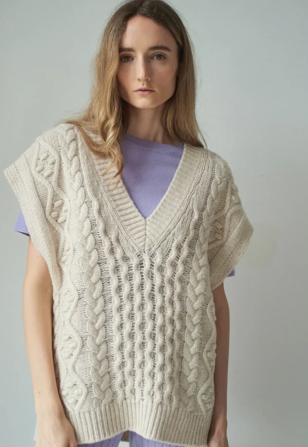 Best N.105 Cable Cashmere Vest - Shell Women Knitwear