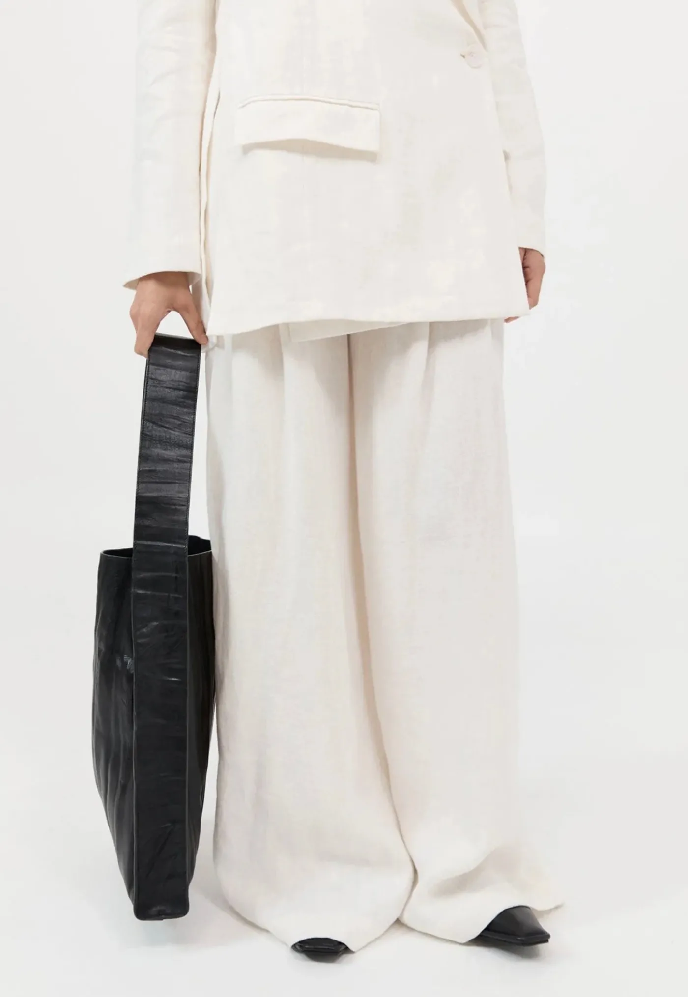 paper_tote___black_3.webp Sale Paper Tote - Black Women Bags | Bags