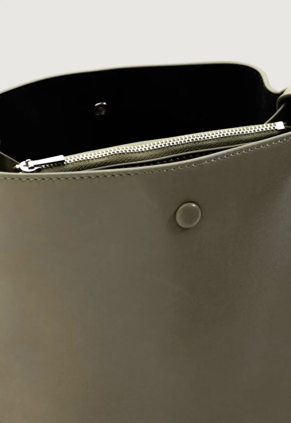 Hot Phoebe Bucket - Martini Lamb Women Bags | Bags