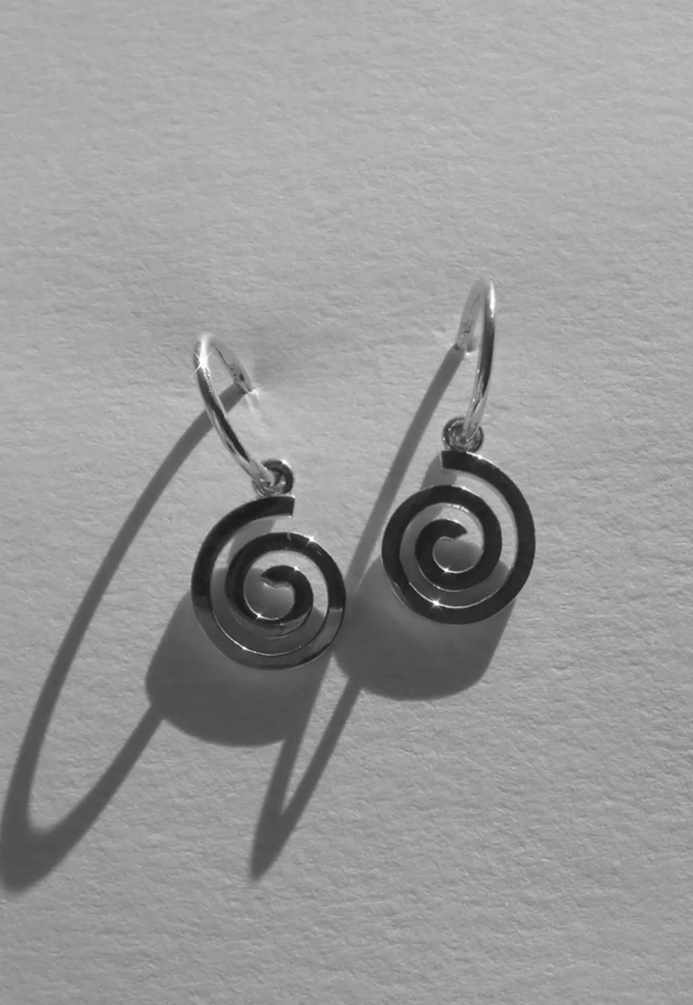 spiral_signature_hoops_3.webp Fashion Spiral Signature Hoops Women Jewellery | Jewellery