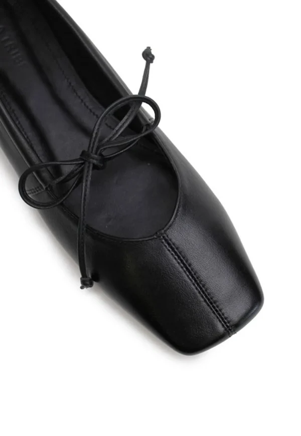 Hot Square Toe Flat - Black Women Footwear | Flats