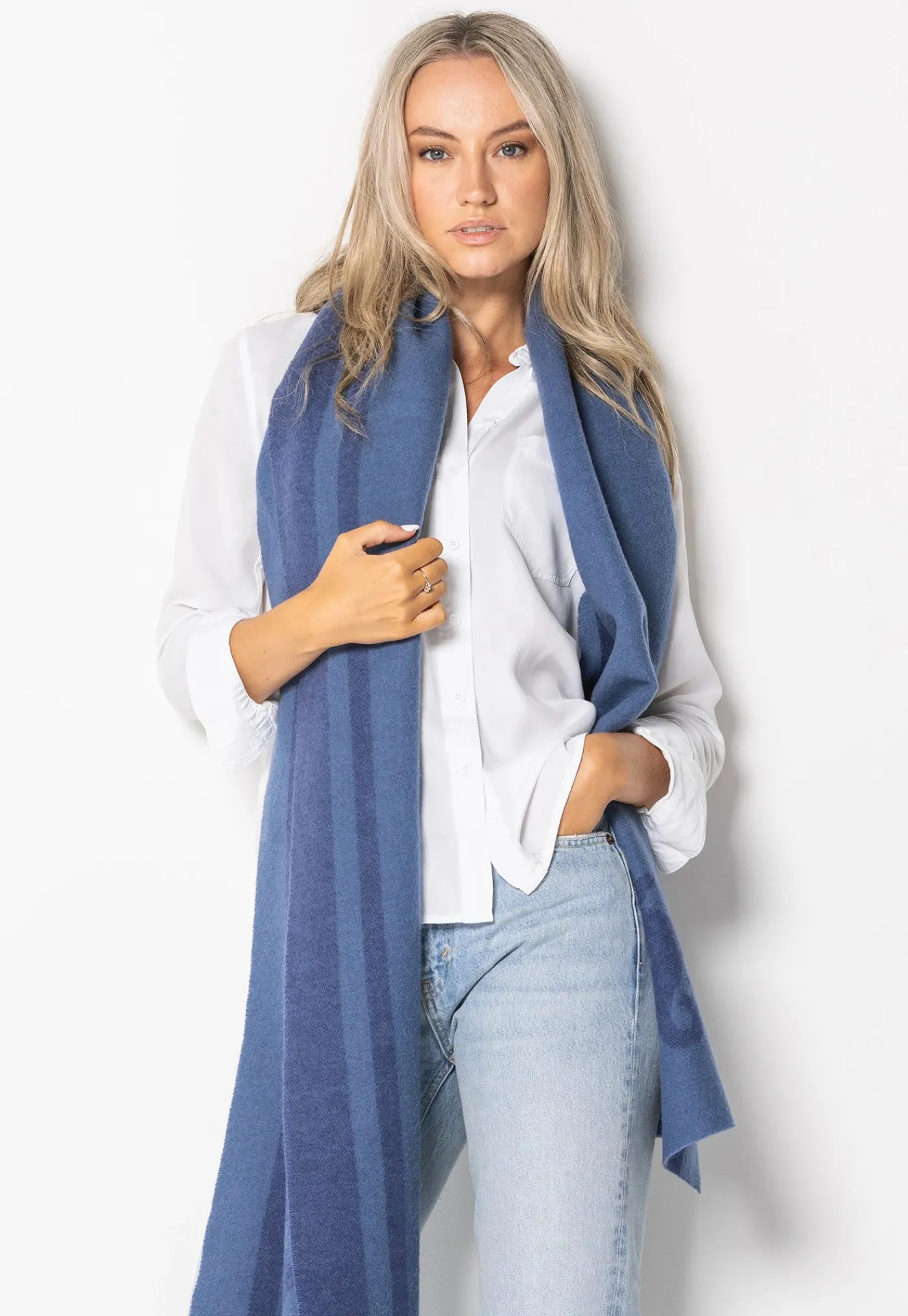the_chesterman_wool_scarf_2.webp Hot The Chesterman Wool Scarf - Blue Women Scarves | Scarves