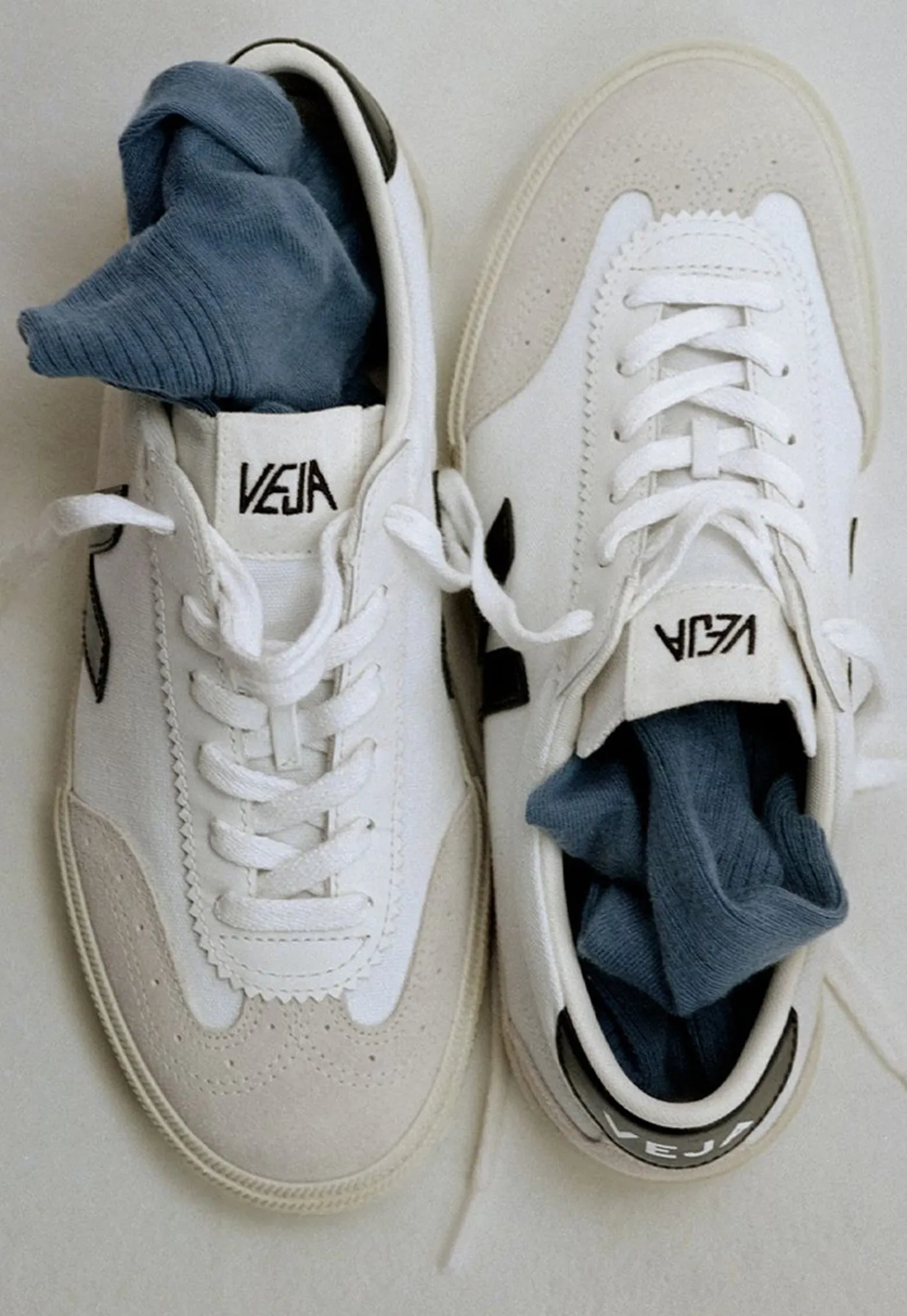 volley_canvas__white_blac_3.webp Fashion Volley Canvas - White Black Women Footwear | Sneakers